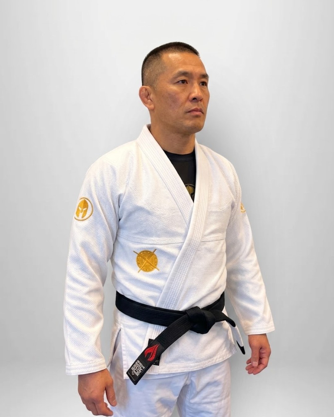 Kimono AURUM Excellence branco — vestido, faixa preta